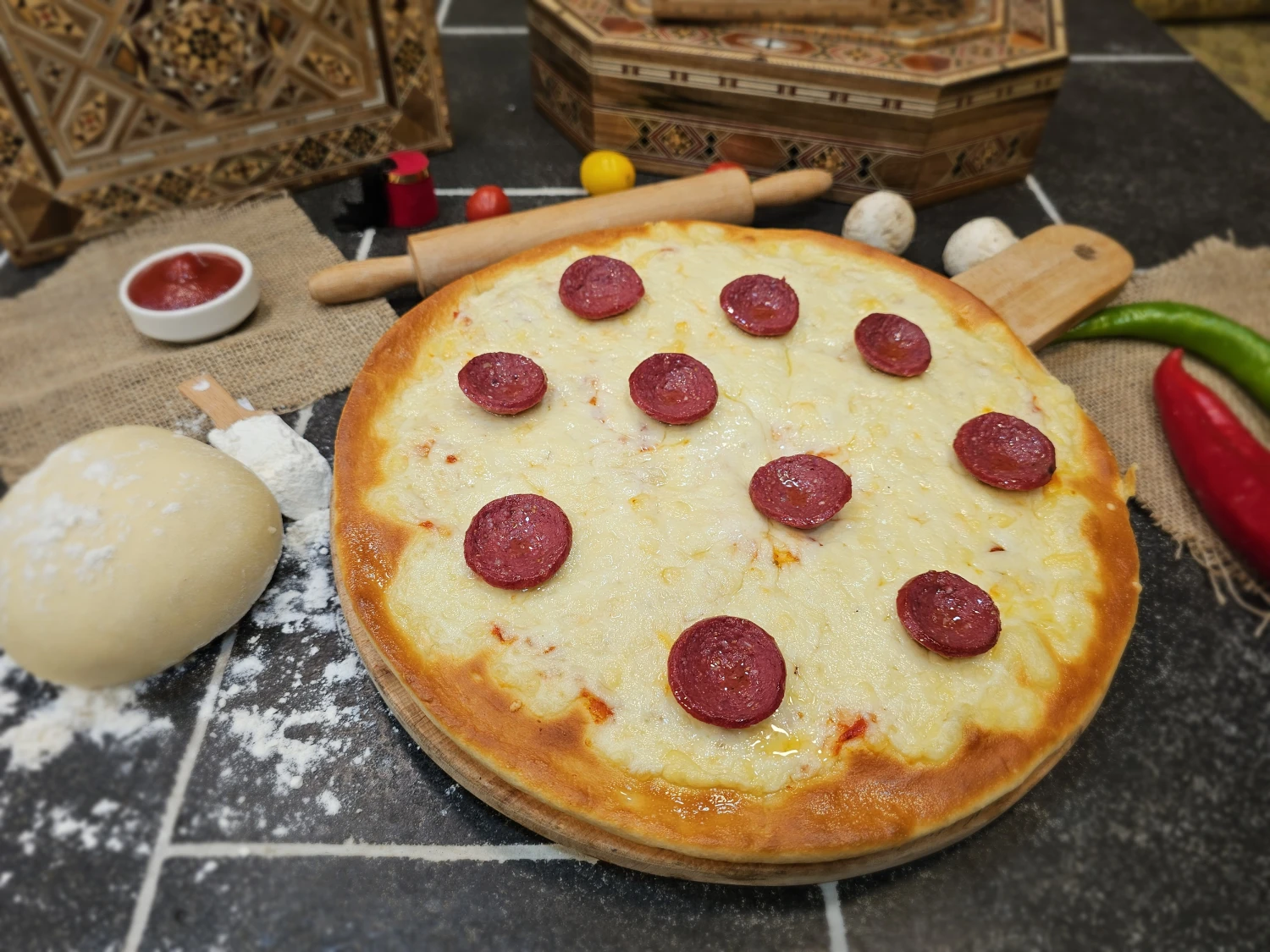 بيتزا ببروني