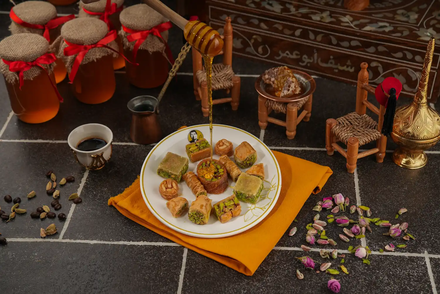 صحن حلو عربي بالعسل